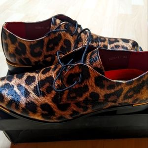 Leopard print mens shoes